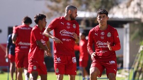 Jugadores de Chivas en la pretemporada del Guadalajara previo al 2026.