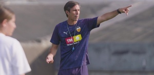 Fernando Martín era un entrenador de 44 años ligado desde hace una década en distintas funciones con el equipo de Valencia CF.