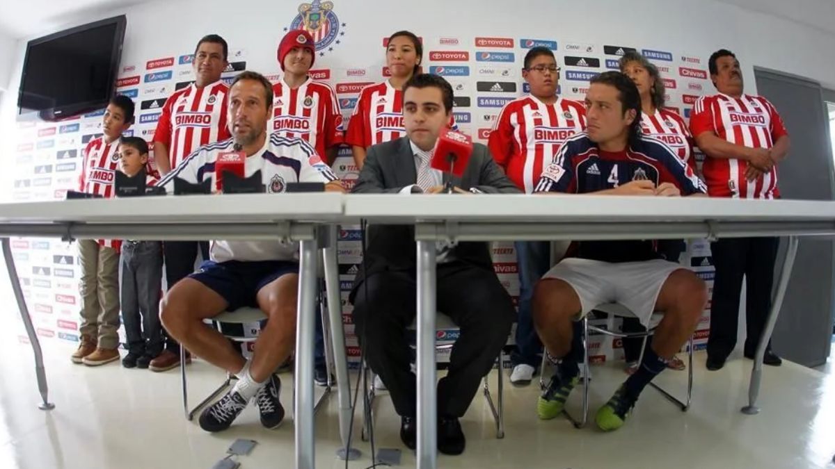 Michel Leaño hizo el anuncio oficial de la afición de Chivas como refuerzo del equipo para el siguiente torneo.