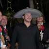 Samuel García cantando con mariachi en su cumpleaños.