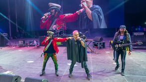 Las víctimas del doctor cerebro en concierto