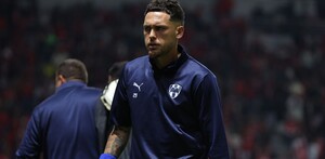 Lucas Ocampos previo al partido de Semifinales del Apertura 2025 entre Rayados y Toluca.