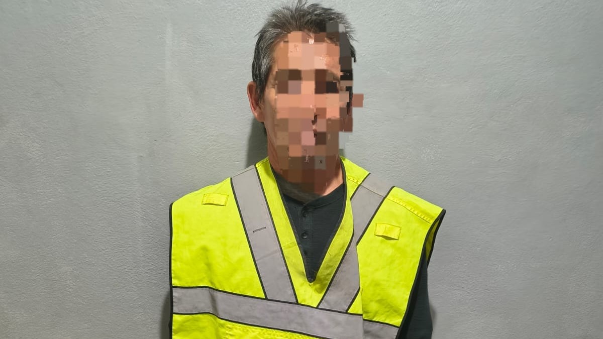 Hombre detenido tras ser acusado de golpear a su hijo en la colonia Miguel de la Madrid de Gómez Palacio.