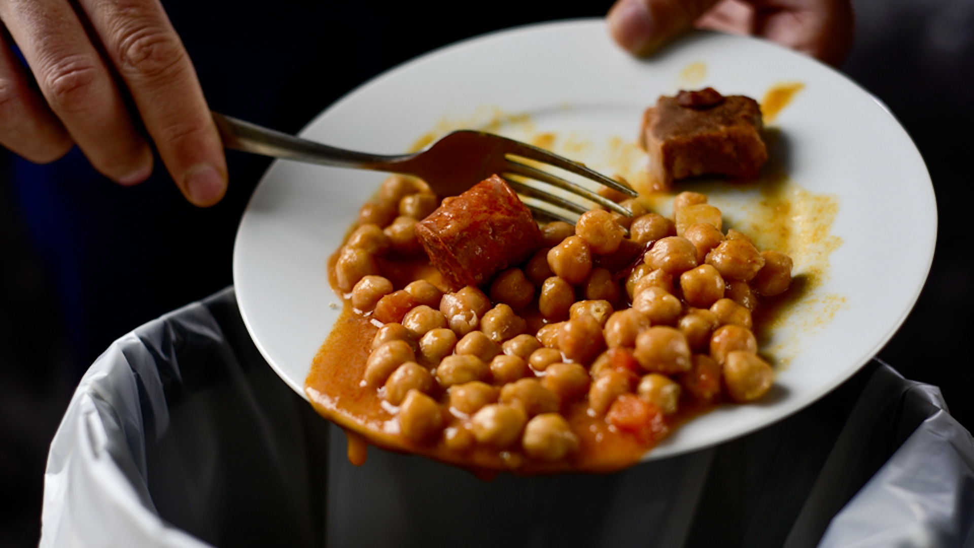 México encabeza el desperdicio de alimentos en AL con 30 millones de toneladas anuales, perdiendo 400 mil millones de pesos.