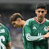 Edson Álvarez a punto de iniciar un partido de la Selección Mexicana.