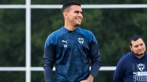 Sebastián Vegas entrenando con Rayados en su paso como jugador del Monterrey.