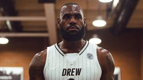 LeBron James es uno de los jugadores más históricos de la NBA.