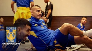 Equipo de Tigres en sesión reacondicionada.