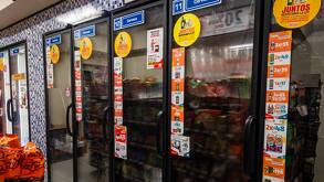 refrigeradores de bebidas alcoholicas en el oxxo