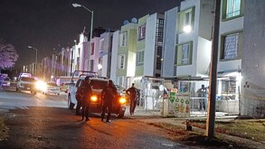 Un joven fue asesinado en su domicilio en un fraccionamiento de Tlajomulco, justo frente a su esposa.