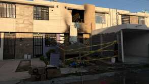 Casa incendiada en El Carmen, Nuevo León.
