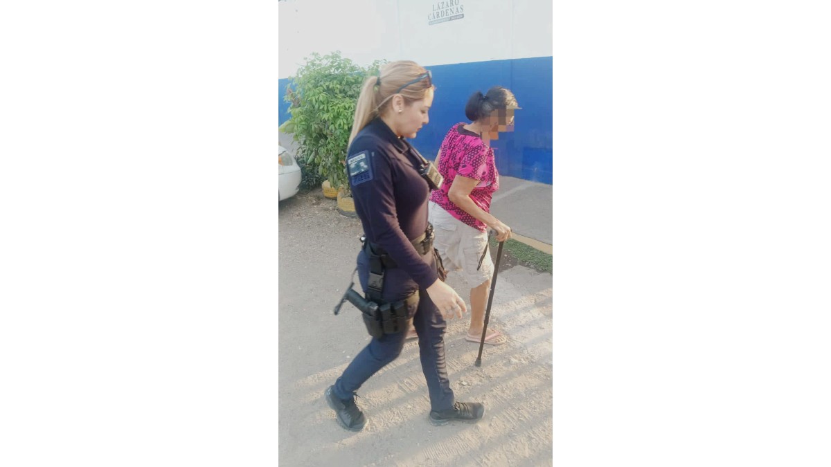 La Policía Municipal de Lázaro Cárdenas localizó a una mujer de 68 años y a su nieto de 15 tras ser víctimas de un secuestro virtual. Ambos se encuentran en bue