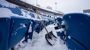 Estadio de los Bills de Buffalo con una gran nevada.