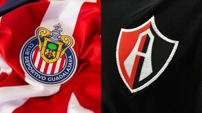 Escudos de las camisetas de Chivas y Atlas