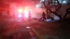 Bomberos en incendio en tienda de monterrey