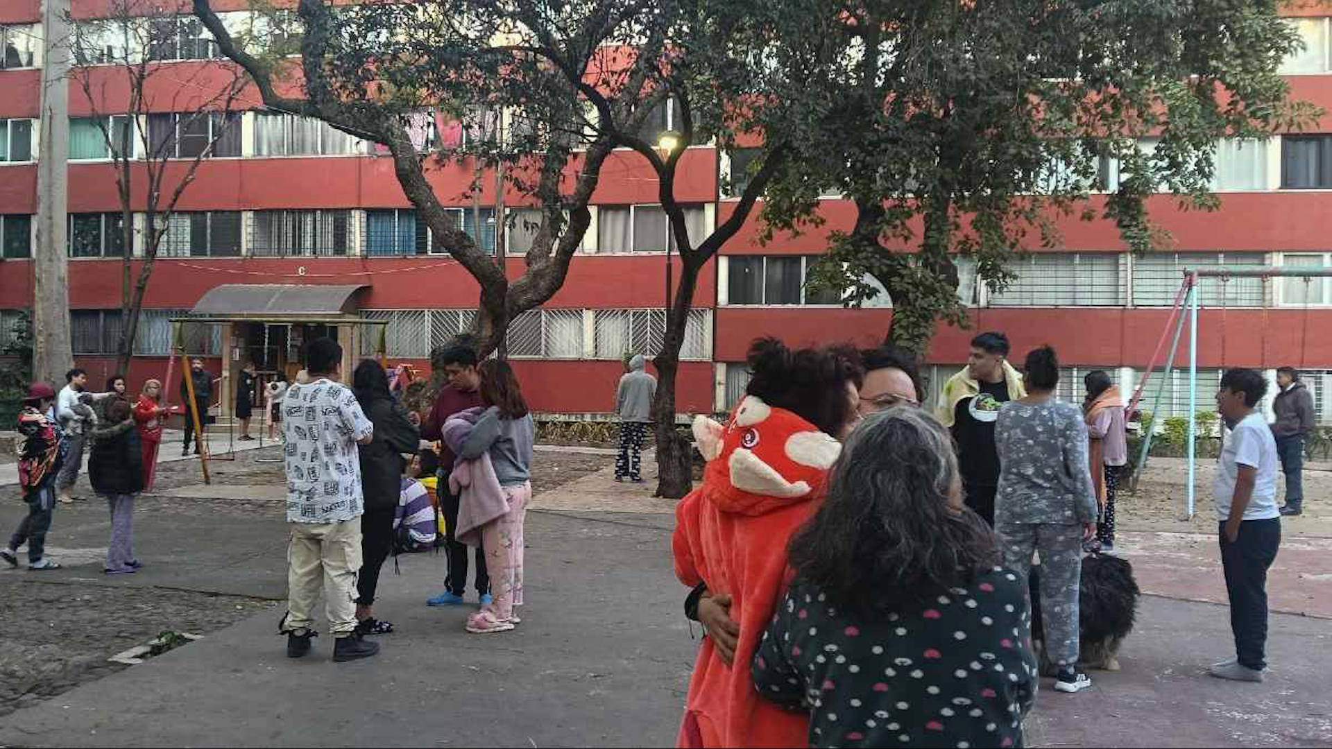 Myriam Urzúa, Secretaria de Gestión Integral de Riesgos, habla para TELEDIARIO las afectaciones que dejó en Ciudad de México el sismo de 6.5.