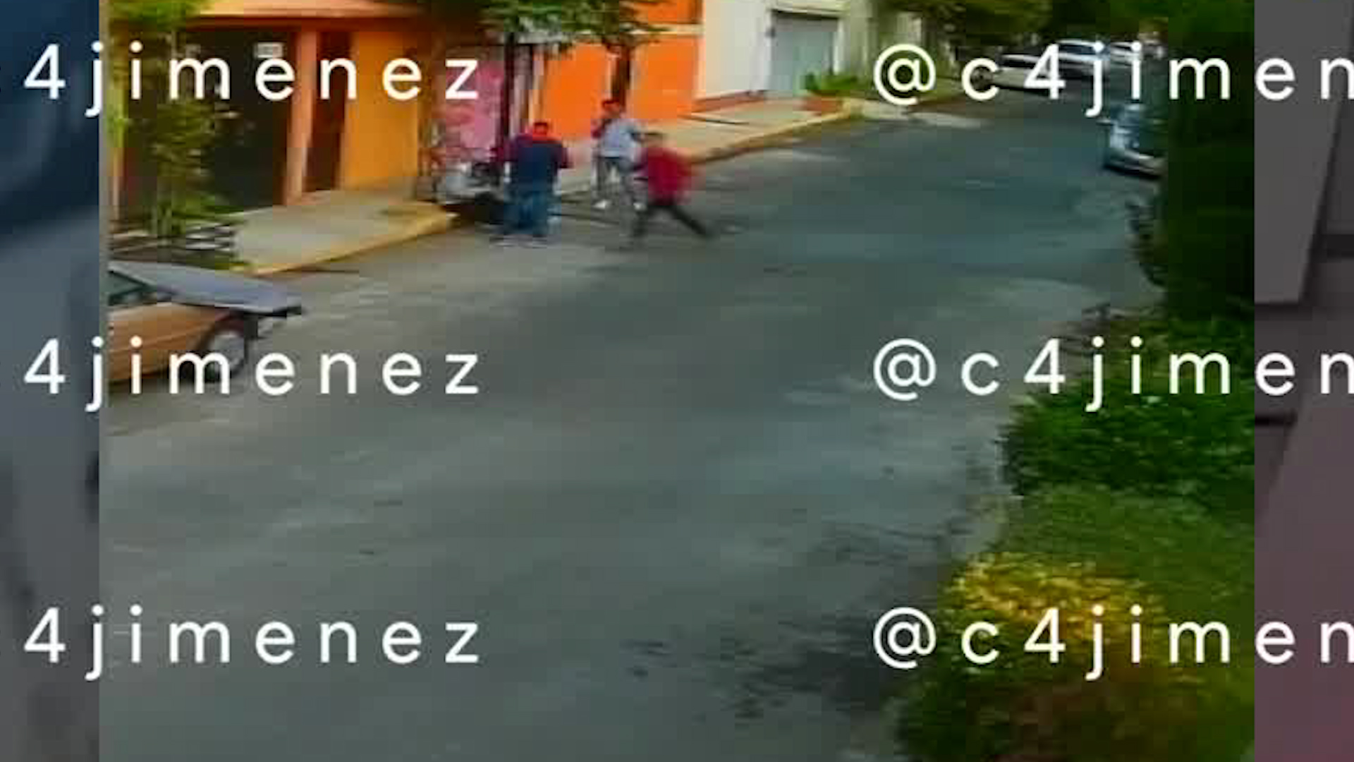 Vecinos de la Colonia Consejo Agrarista Mexicano persiguieron a los delincuentes y lo entregaron a las autoridades.