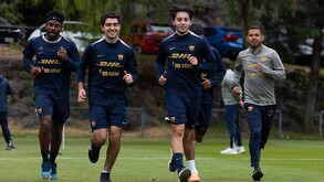 Juninho Vieira, César Garza y Jordan Carrillo entrenando con Pumas.