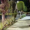 El sitio donde quedó el cadáver del motociclista atropellado en Iztapalapa fue acordonado por policías capitalinos.