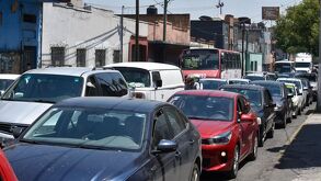 Autos en Edomex tienen que pagar refrendo y tenencia en 2026