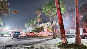 Movilización de cuerpos de emergencia en clínica 26 del IMSS.