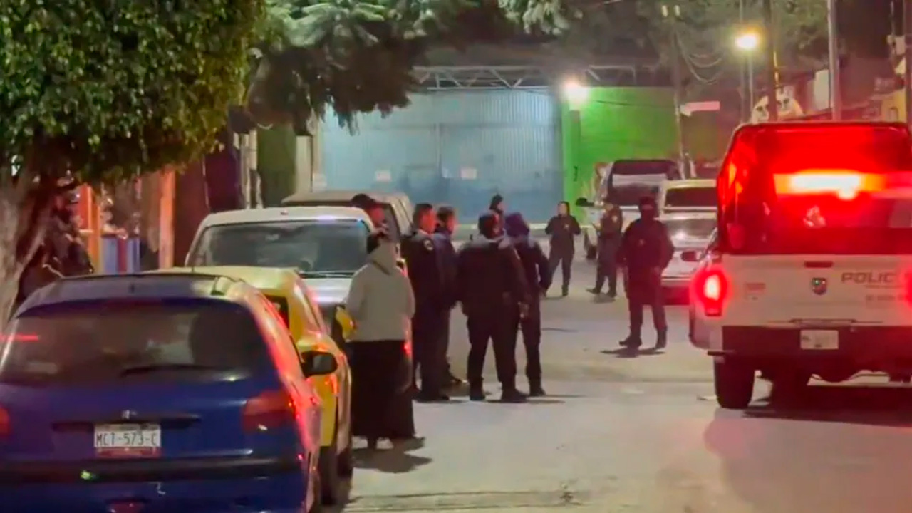 Un hombre de 43 años, identificado como Ricardo, murió tras un enfrentamiento armado con elementos de la SSC en Iztapalapa.