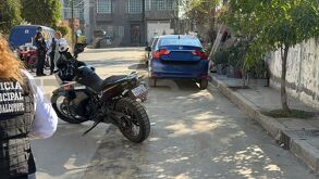 Hallazgo de auto responsable de atropellara motociclista en Iztapalapa