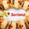 Vista desde arriba de una Rosca de Reyes sobre una mesa con el logotipo de la tienda Soriana en el medio