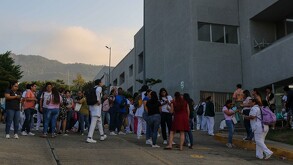 Desalojan edificios en Guerrero tras sismo.