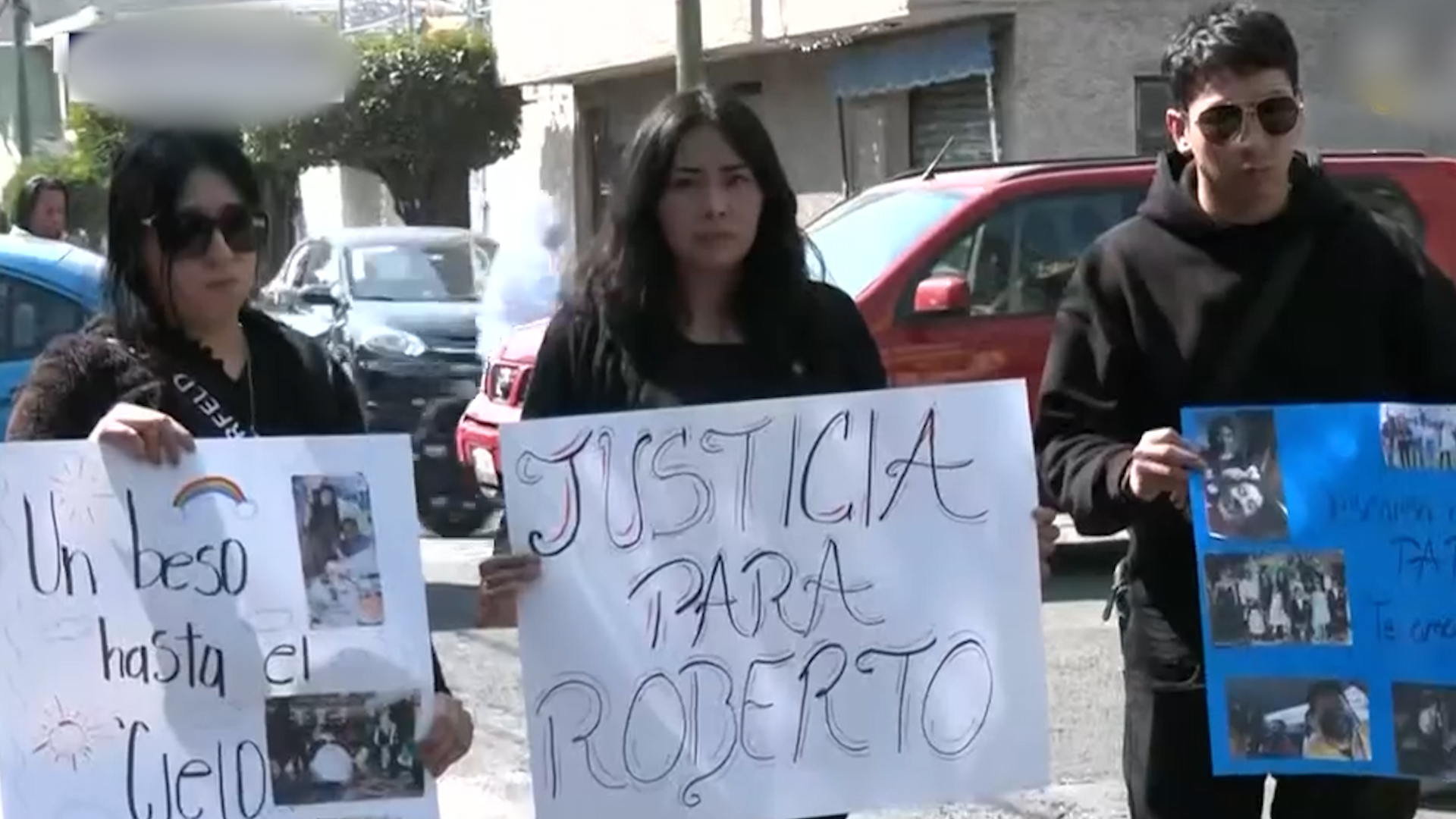 Familiares y motociclistas cerraron la Av. Tláhuac exigiendo la captura de Gabriela 'N', quien escapó tras arrastrar a Roberto por 2 kilómetros.