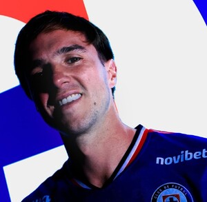 Agustín Palavecino en su presentación.