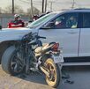 Moto y camioneta en choque en Monterrey