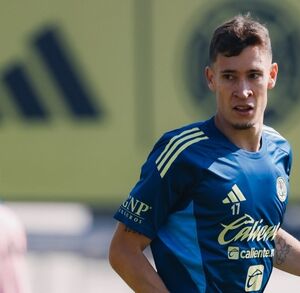 Rodrigo Dourado entrenando por primera vez con el América.