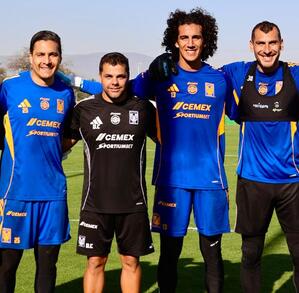 Porteros de Tigres durante el entrenamiento en el CET el lunes 5 de enero de 2026.