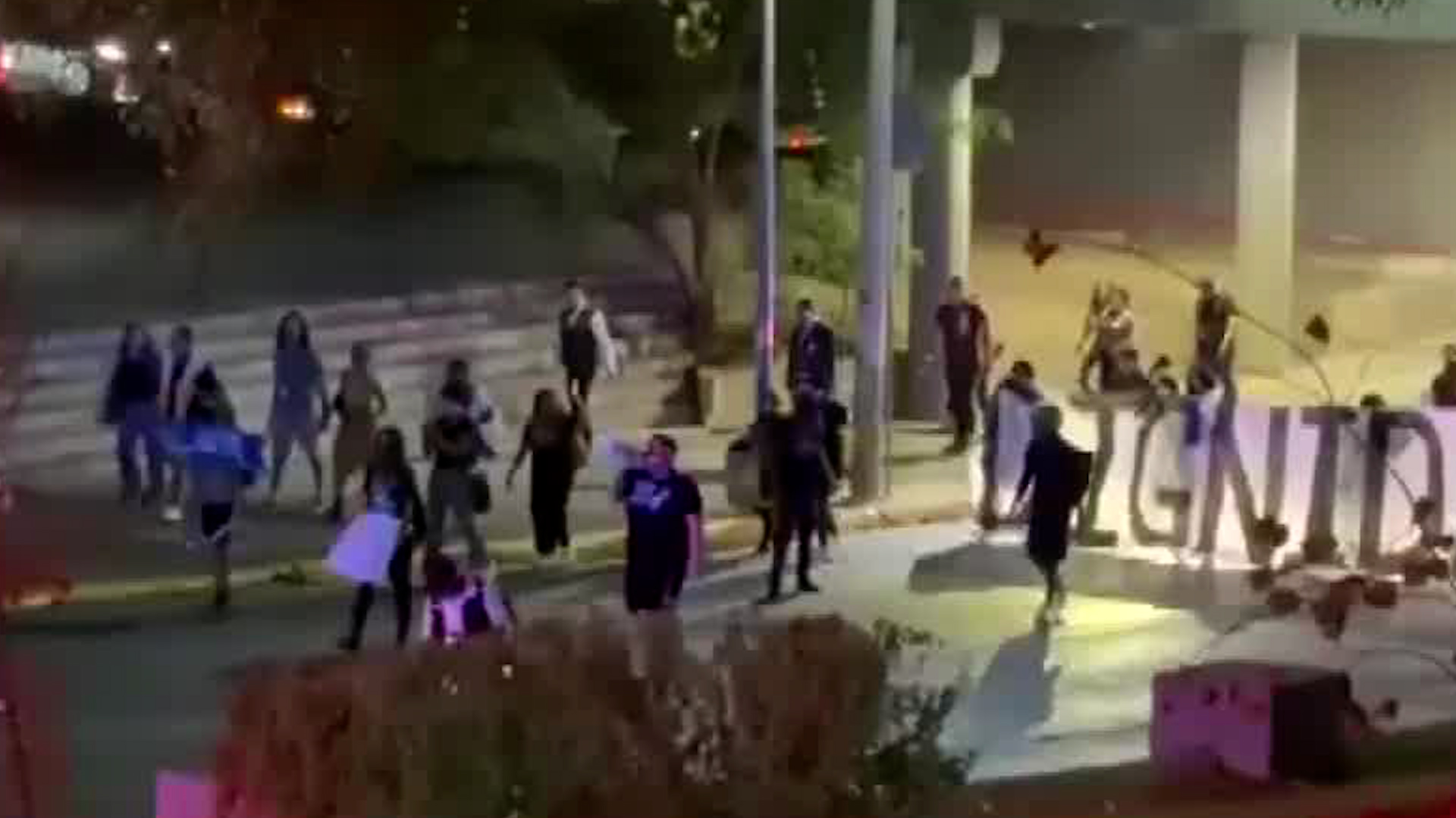 La manifestación denunciaba la inconformidad con el aumento en la tarifa del en el transporte público en la entidad.