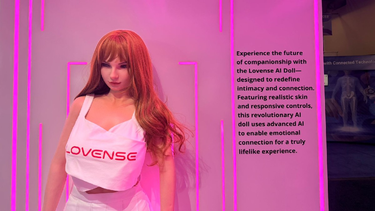 Muñeca sexual con Inteligencia Artificial presentada por Lovense en el CES 2026.