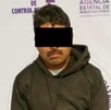 Hombre detenido en Oaxaca vistiendo una sudadera en tonos oscuros.