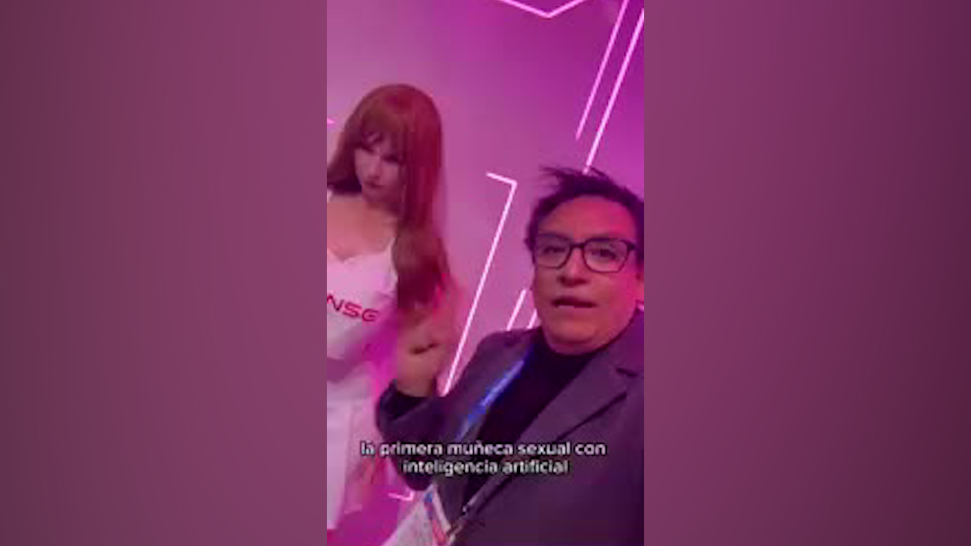 En el CES 2026 fue presentada una compañera robótica erótica diseñada no solo para responder, sino para 