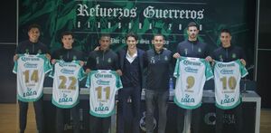 Presentación de los refuerzos de Santos en el Auditorio Orlegi