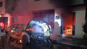 Al ingresar al inmueble para sofocar por completo las llamas, los rescatistas localizaron los cuerpos de dos personas, ambos calcinados.