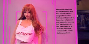Muñeca sexual con Inteligencia Artificial presentada por Lovense en el CES 2026.