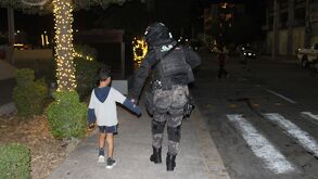 Gracias a la rápida y oportuna intervención de los uniformados, el niño fue localizado minutos después en compañía de su primo.