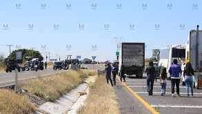 El sector agrícola analiza nuevamente movilizarse, al señalar que no han logrado colocar el maíz producido en el estado de Guanajuato.