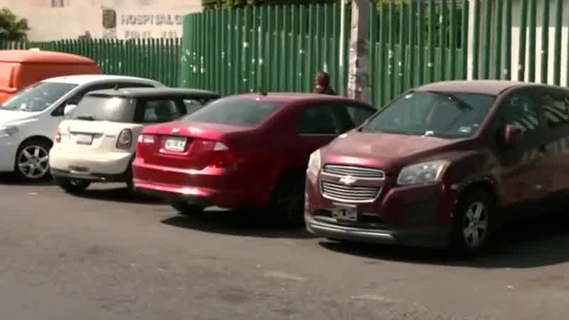 Para poder encontrar un lugar de estacionamiento los pacientes y sus familiares tenían que pagar cuotas de hasta 100 pesos.