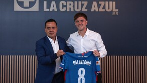 Agustín Palavecino en su presentación con Cruz Azul