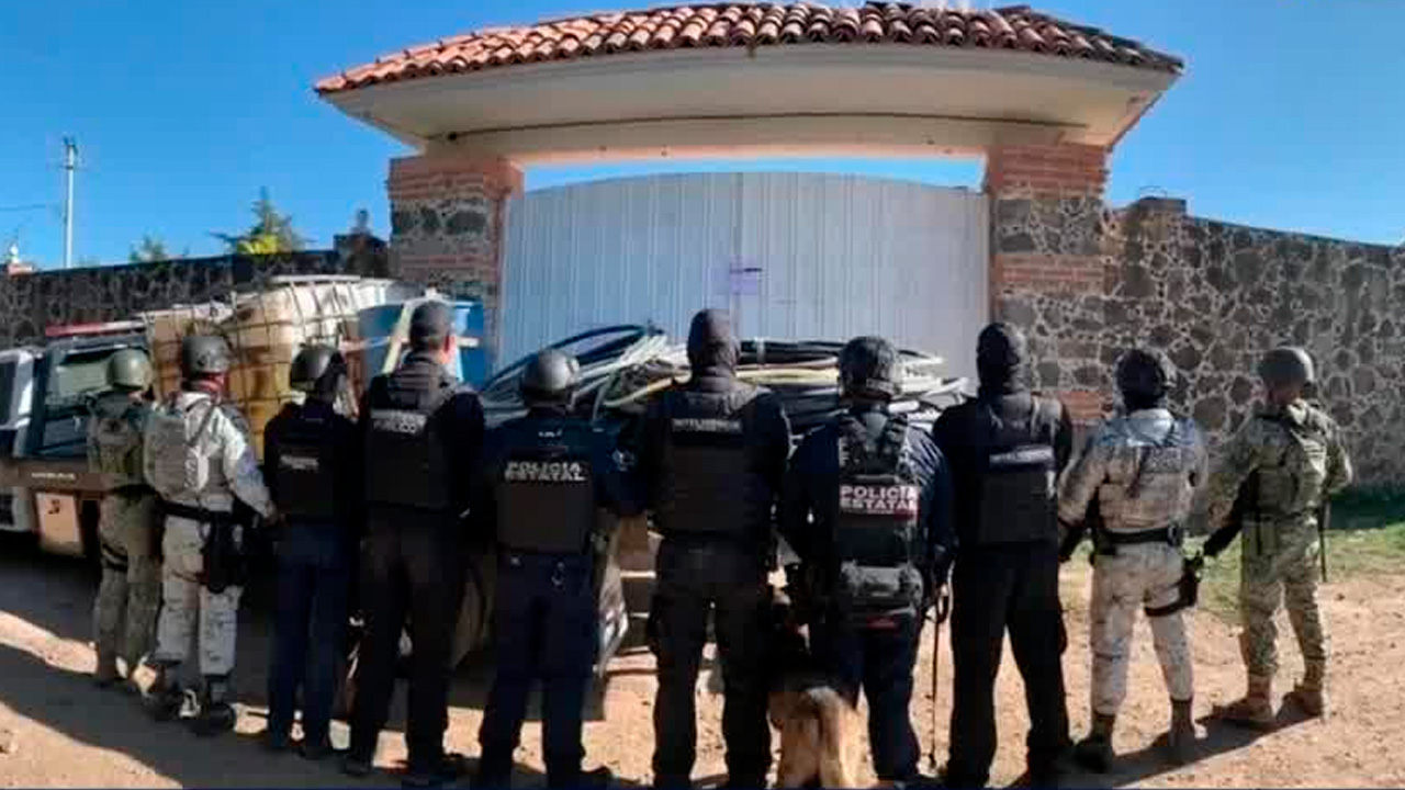 Un punto de almacenamiento y venta ilegal de hidrocarburo fue desmantelado en Cuautepec de Hinojosa.