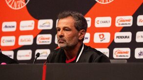 Diego Cocca en conferencia de prensa con el equipo del Atlas previo al arranque del Torneo Clausura 2026 de la Liga MX.