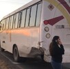 Camión con daños tras un aparatoso accidente vial en la carretera Torreón-San Pedro.