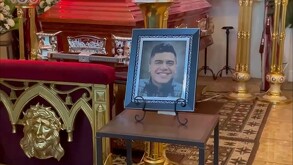 féretro y foto del periodista carlos castro, asesinado en veracruz