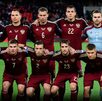 Selección de Rusia formada para salir a un partido de eliminatoria antes de la suspención.